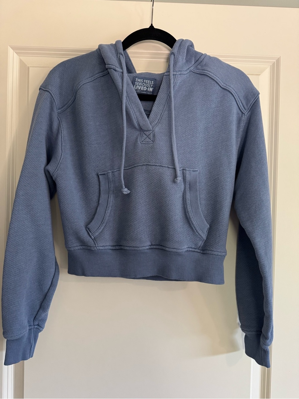 American Eagle Cropped Blue Hooded Sweatshirt - size XS
